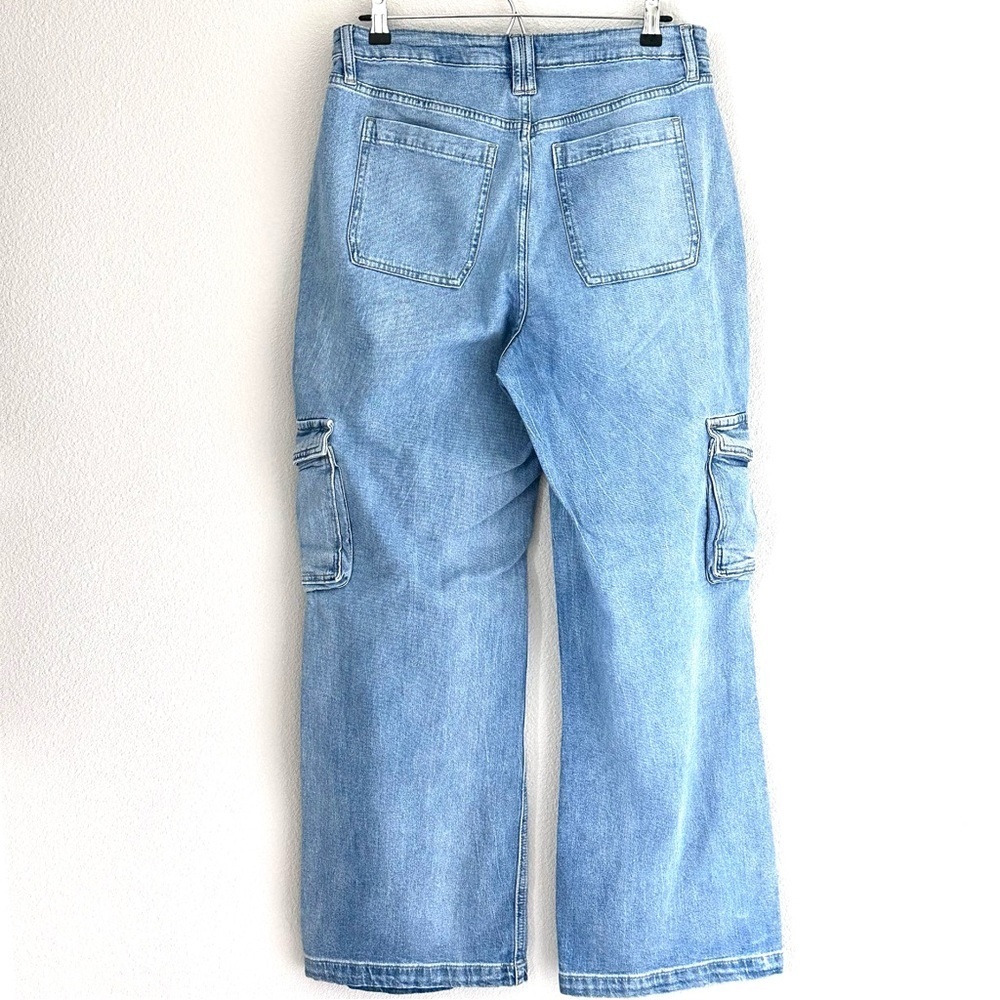 On 34th Women's Light Wash High Rise Utility Cargo Jeans - Picture 3 of 3